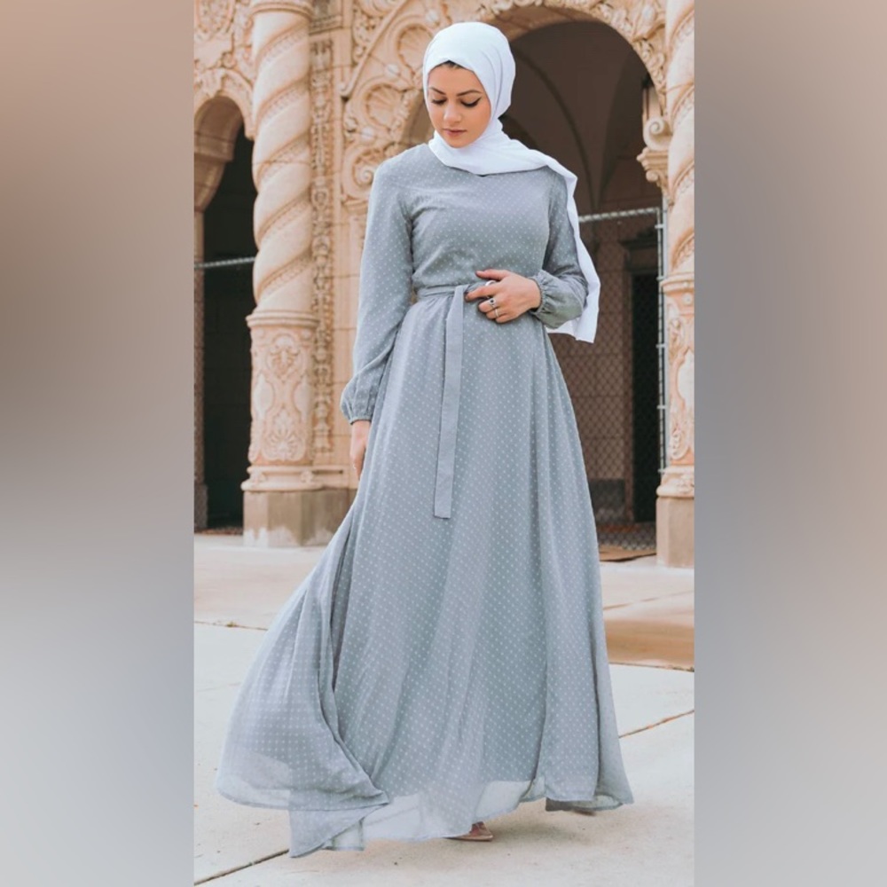 Niswa Fashion Modest Full Length Maxi Dress | Small | Matching Belt Included